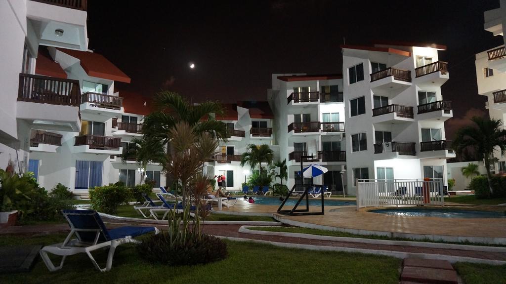 Las Perlas Condos Канкун Екстер'єр фото